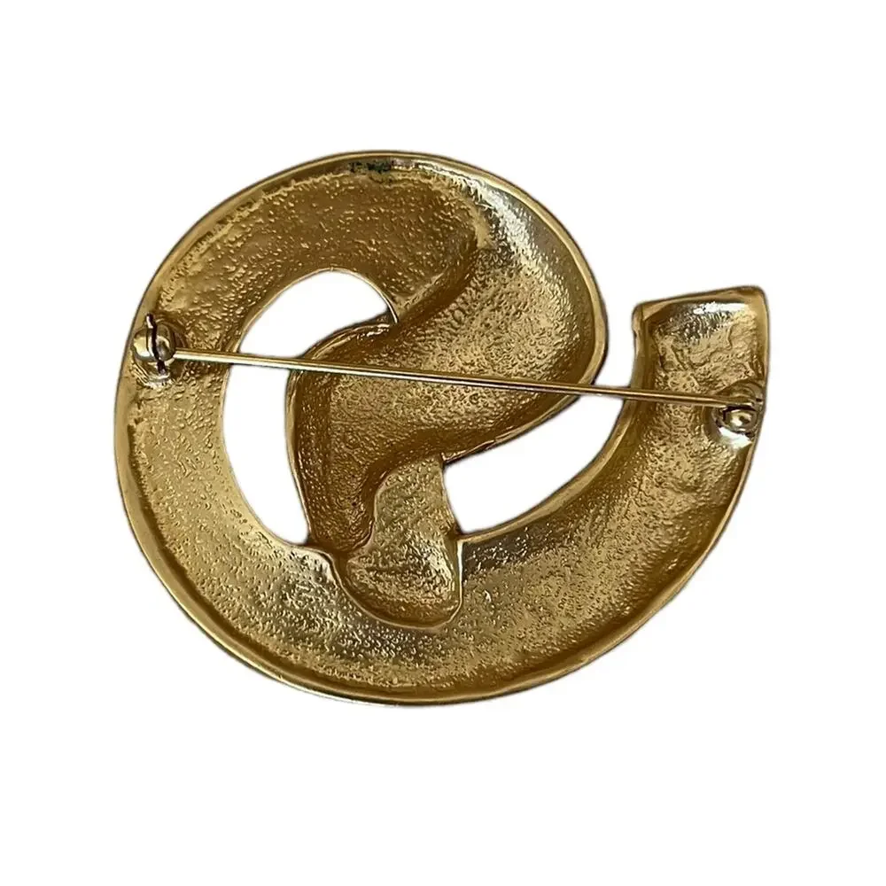 Vintage Avon Dimensional Large Matte Gold Tone Round Pin Brooch 2.25